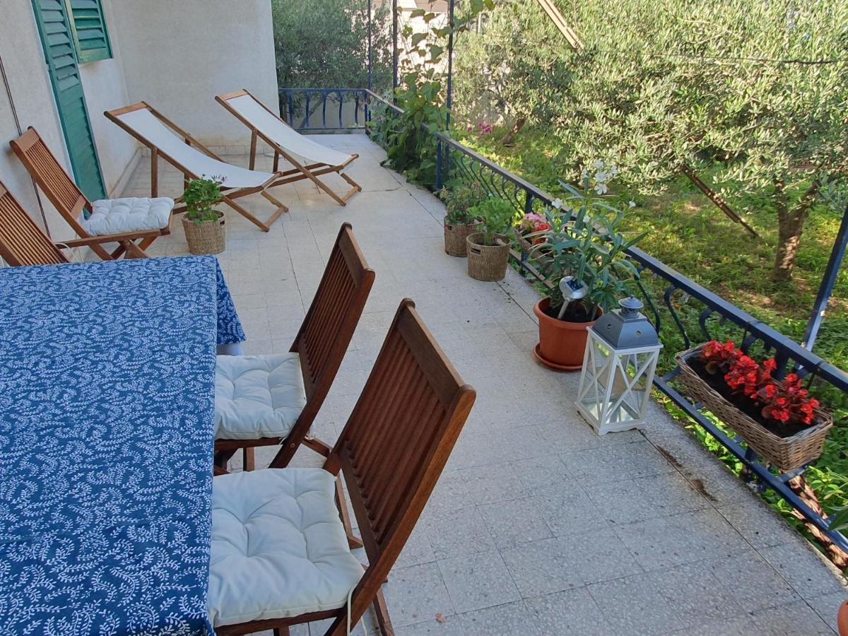 Apartment Lana Trogir Eksteriør billede
