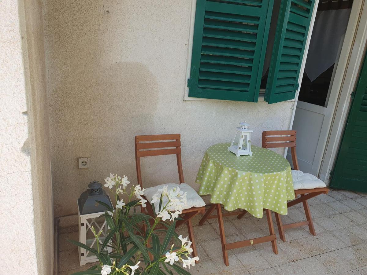 Apartment Lana Trogir Eksteriør billede